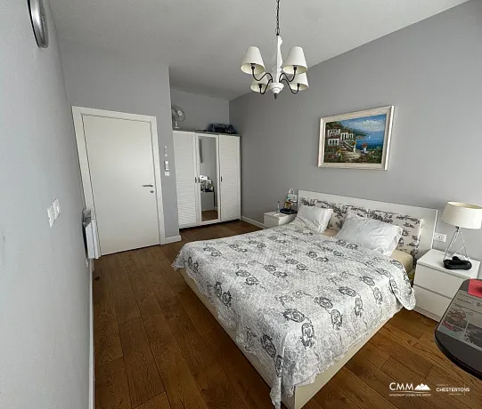 Bar'da iki yatak odalı daire, 96 m²